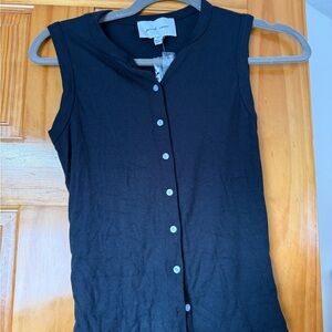 Pink Rose Black Sleeveless Button-Down Shirt